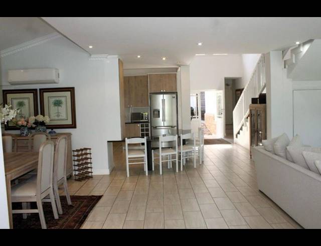 3 BEDROOM HOUSE TO LET IN ZIMBALI ESTATE